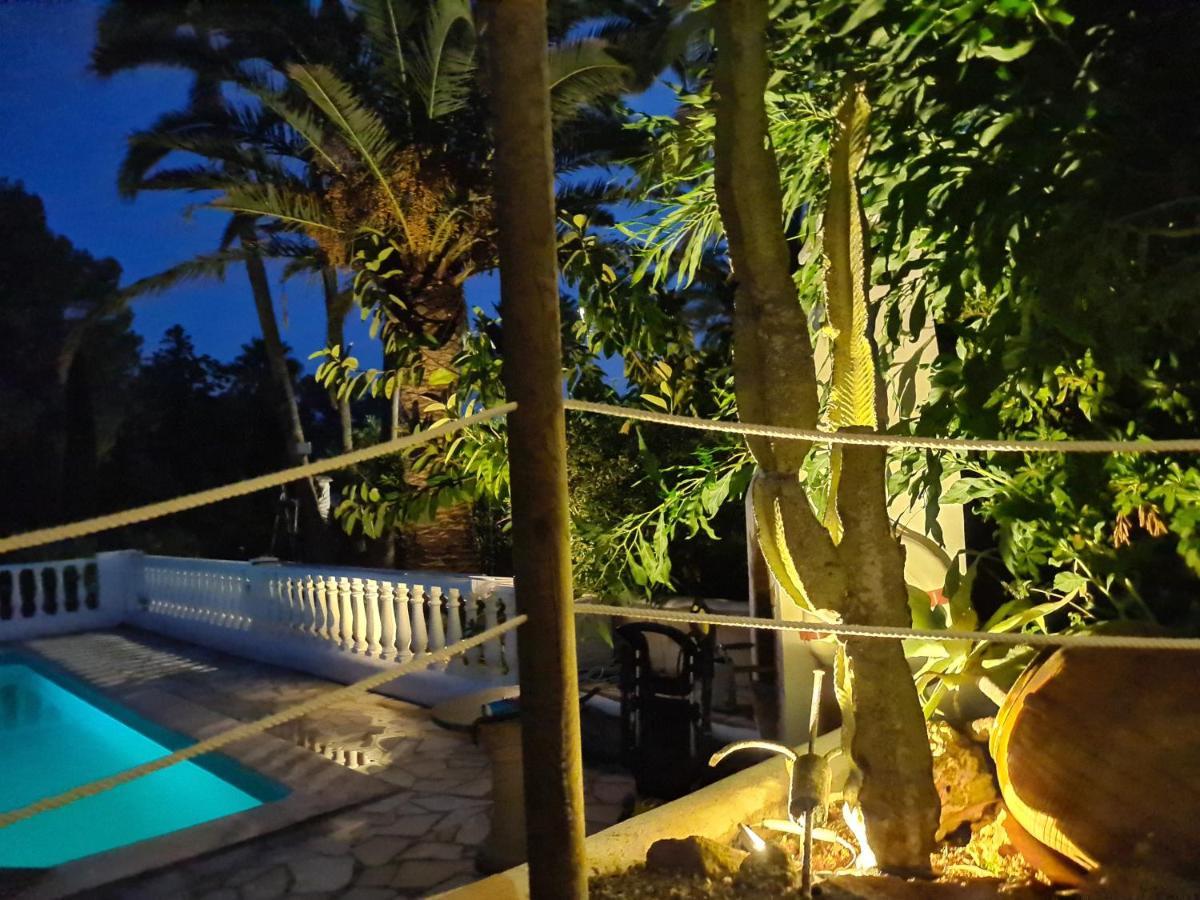 Private Villa Mit Eigenem Pool Unter Palmen Cala Llena Exterior photo