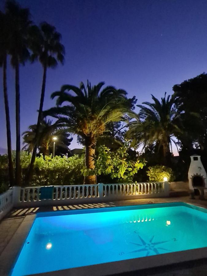 Private Villa Mit Eigenem Pool Unter Palmen Cala Llena Exterior photo