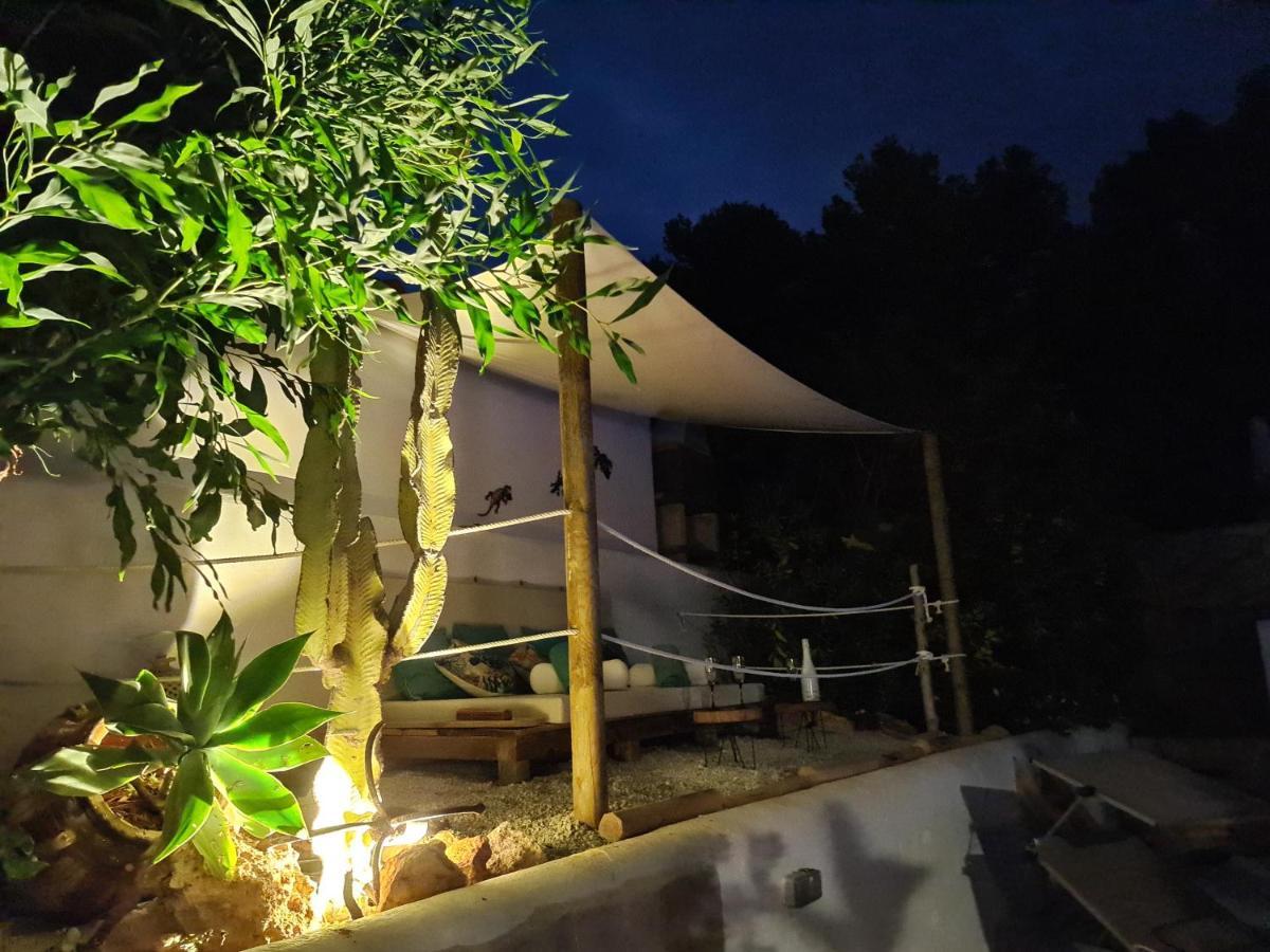 Private Villa Mit Eigenem Pool Unter Palmen Cala Llena Exterior photo