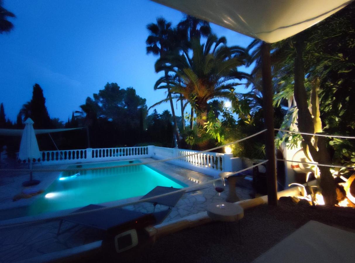 Private Villa Mit Eigenem Pool Unter Palmen Cala Llena Exterior photo
